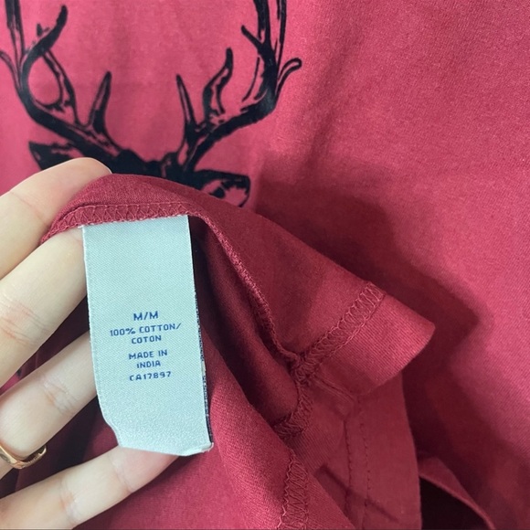 Vtg RARE Old Navy Mens Jim Bob’s Roadside Cafe Long Sleeve Burgundy Pullover M - Picture 6 of 6